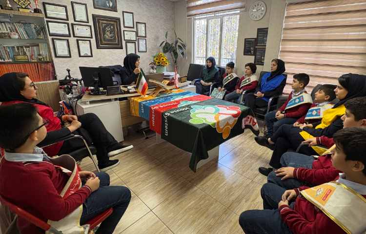 جلسه با اعضای شورای دانش آموزی در قالب طرح چهارخانه 3