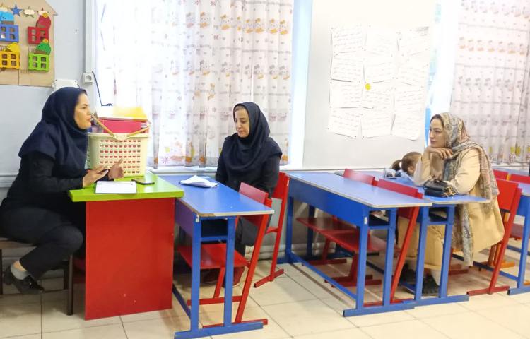 جلسه با اولیا پایه پیش دبستان 4