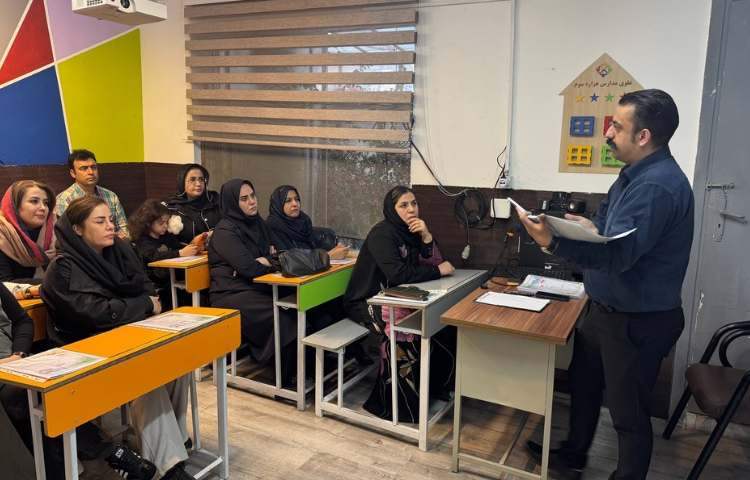 جلسه تحویل کارنامه 3