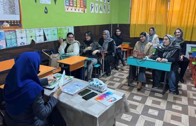 جلسه تحویل کارنامه 4