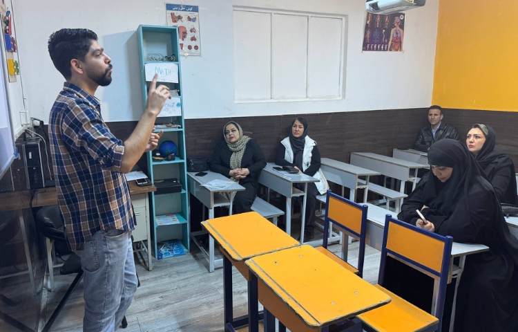 جلسه تحویل کارنامه 6