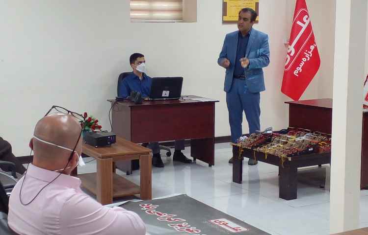 جلسه توجیهی برنام های آموزشی ،‌فرهنگی و انضباطی اولیا در طی سال تحصیلی جدید 9