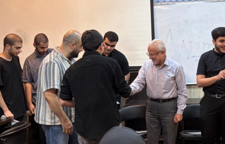 جلسه توزیع کارنامه تابستانه پایه دواردهم 3