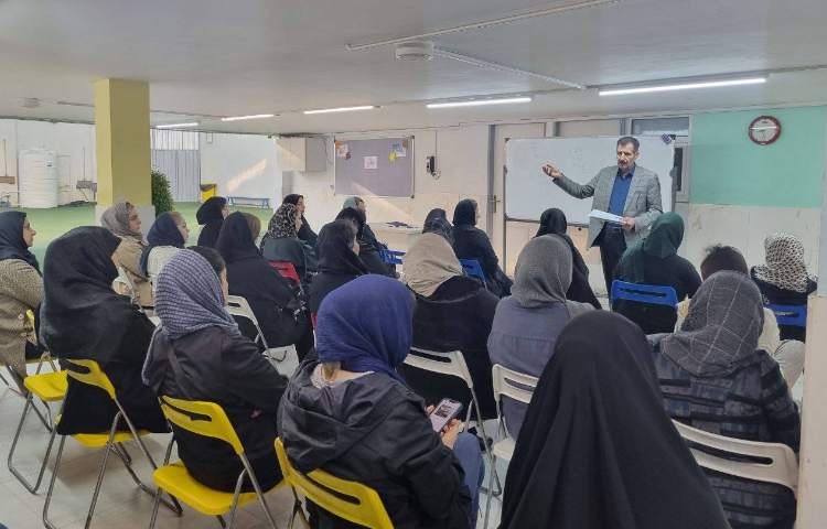 جلسه دانش‌افزایی اولیاء و ارائه کارنامه ماهانه همگام 1 1