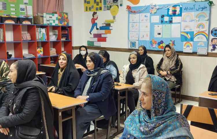 جلسه دانش افزایی اولیا و مربیان 7