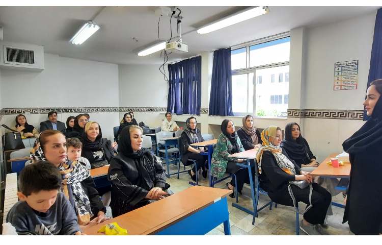 جلسه دانش افزایی اولیا