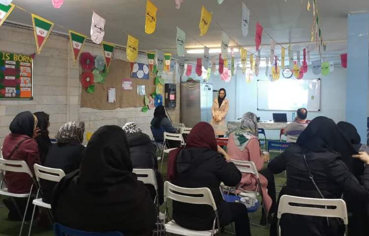 جلسه دانش افزایی پایه هشتم 6