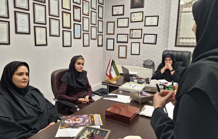 جلسه دپارتمان زبان 2