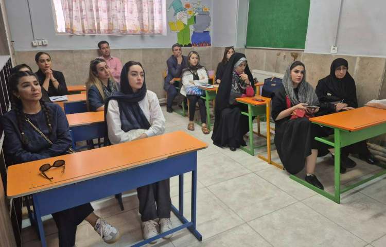 جلسه روش (آشنایی با آموزگار پایه و زبان) 8