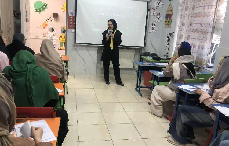 جلسه روش کار معلمان 2