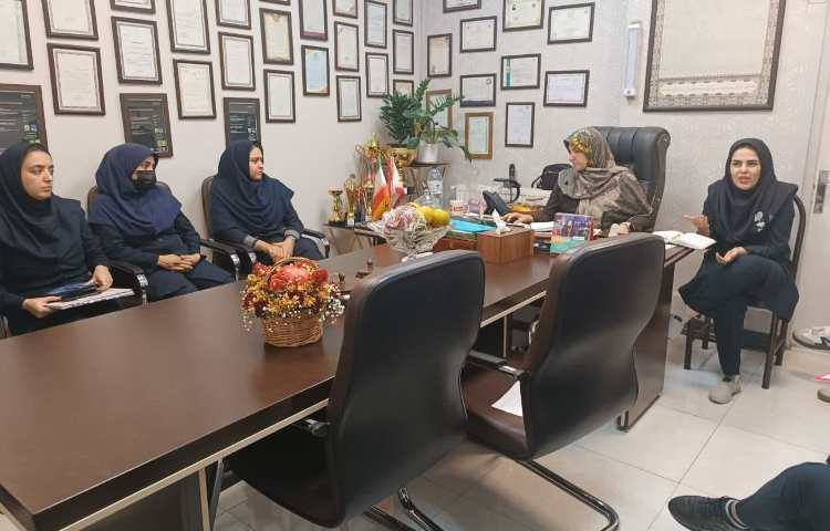 جلسه شورای آموزگاران 1