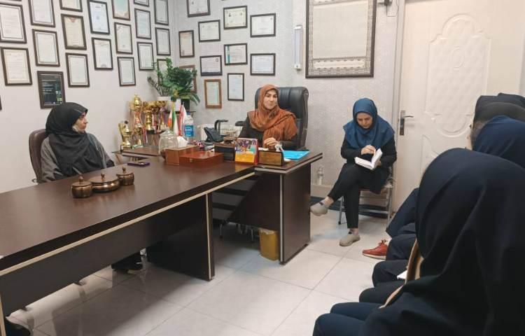 جلسه شورای آموزگاران 1