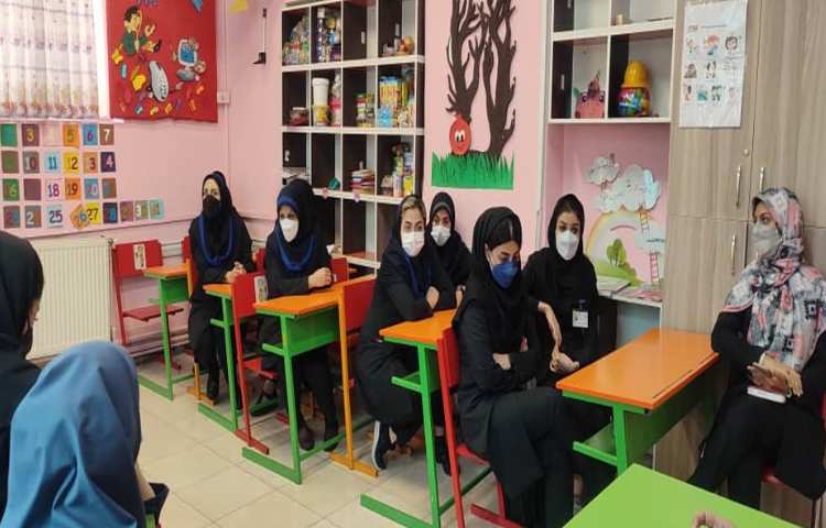 جلسه شورای آموزگاران 10