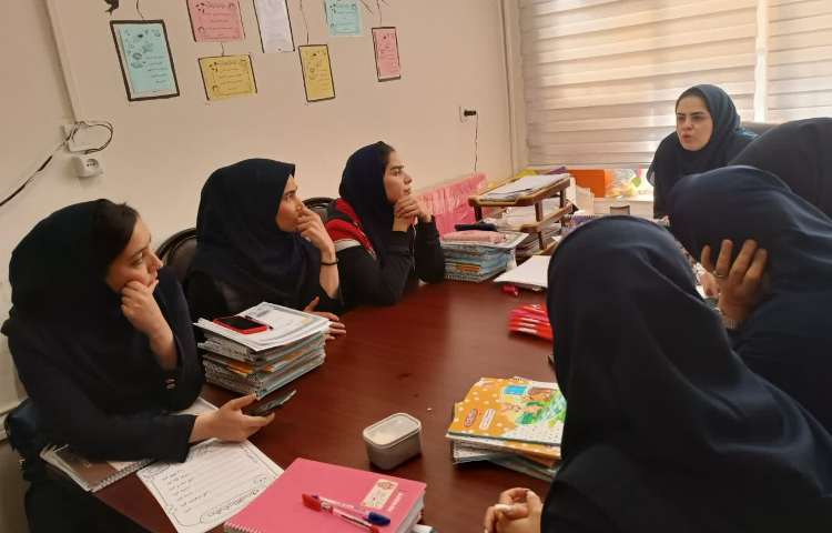 جلسه شورای آموزگاران 4