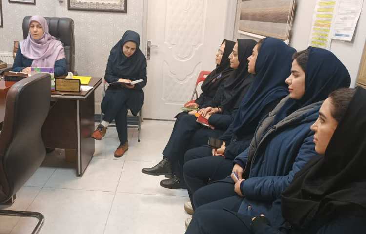 جلسه شورای آموزگاران 4