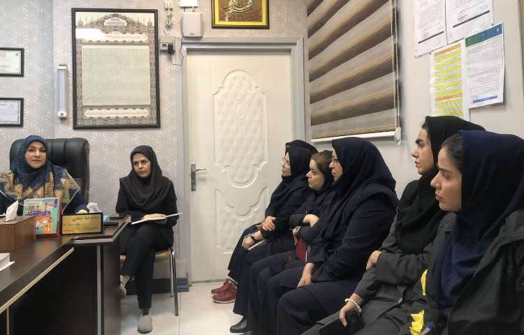 جلسه شورای آموزگاران 6