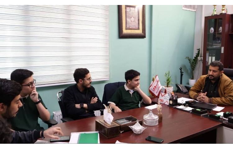 جلسه شورای دانش آموزی با حضور مدیر محترم مجتمع و معاونین مدرسه 4