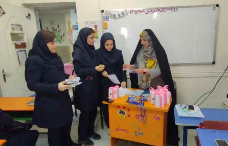 جلسه شورای دبستان 10