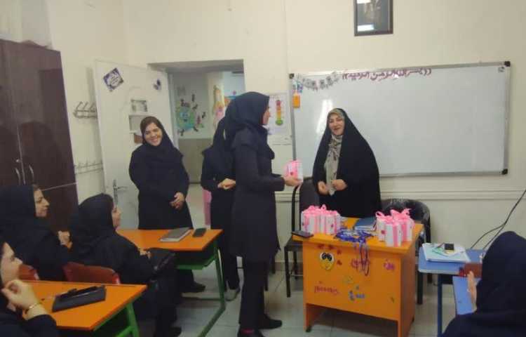 جلسه شورای دبستان 15