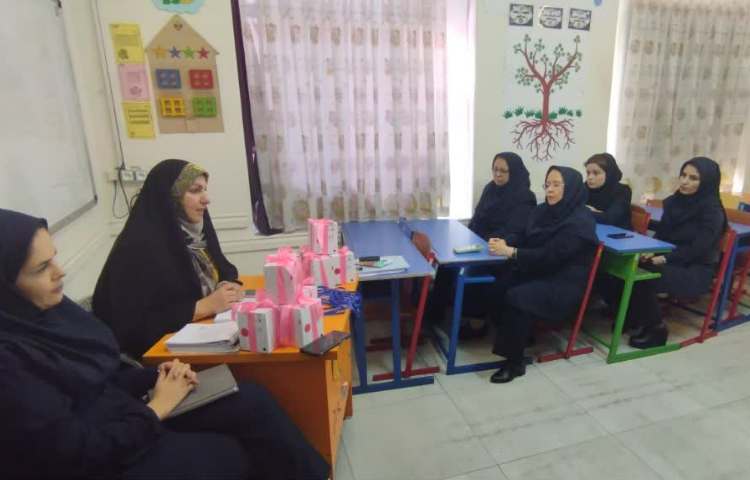 جلسه شورای دبستان 4