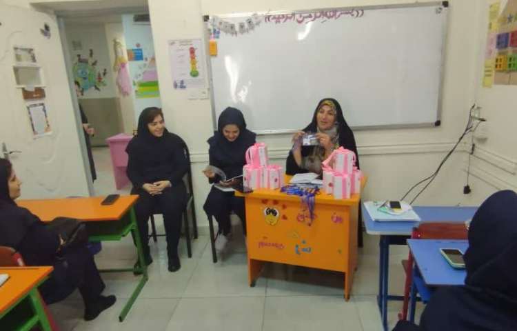 جلسه شورای دبستان 6