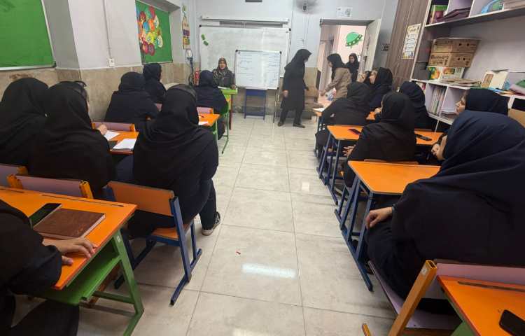 جلسه شورای دبستان
