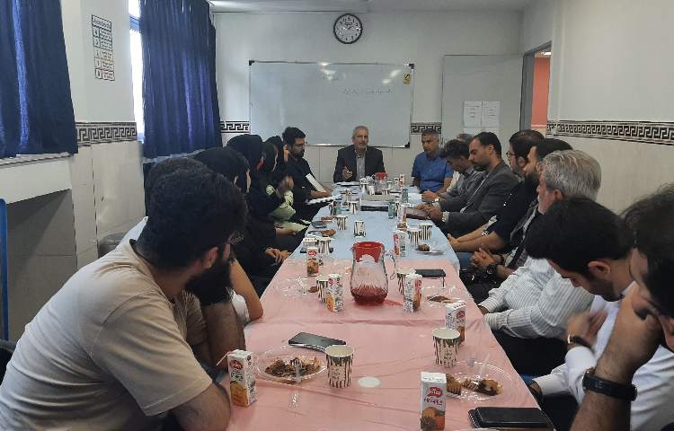 جلسه شورای دبیران 2