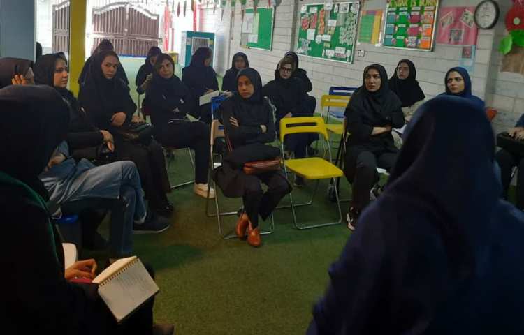 جلسه شورای دبیران 2