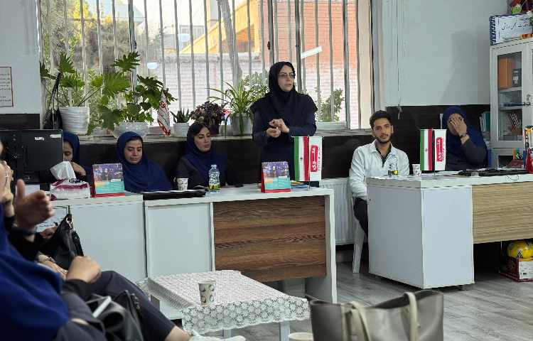 جلسه شورای معلمین دو شعبه 1