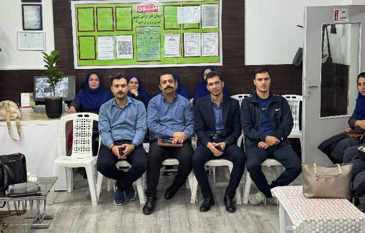 جلسه شورای معلمین دو شعبه 4