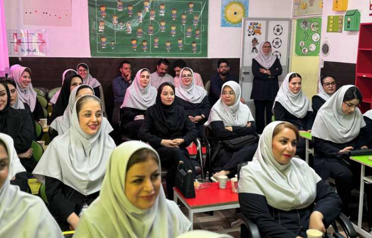 جلسه شورای معلمین 3