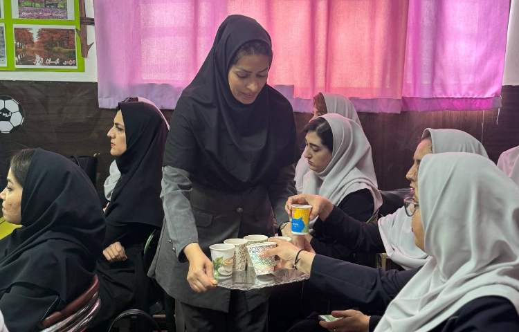 جلسه شورای معلمین 8