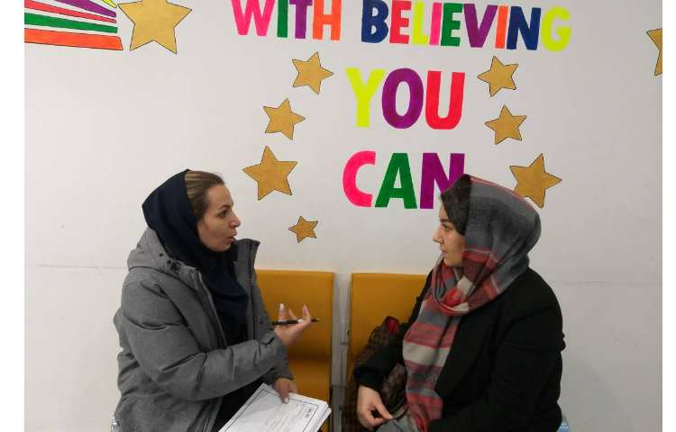 جلسه فردی اولیا با معلمین 3