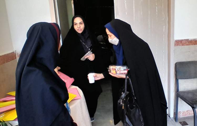 جلسه محور 2 معاونین فرهنگی آموزش و پرورش منطقه 5 با میزبانی دبیرستان متوسطه اول دخترانه علوی غرب 4