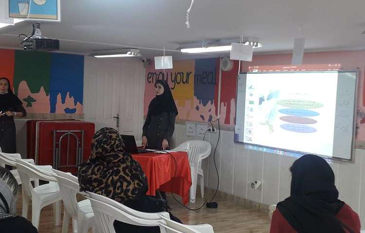 جلسه مشاوره دانش آموزان پایه چهارم و پنجم دبستان علوی 1