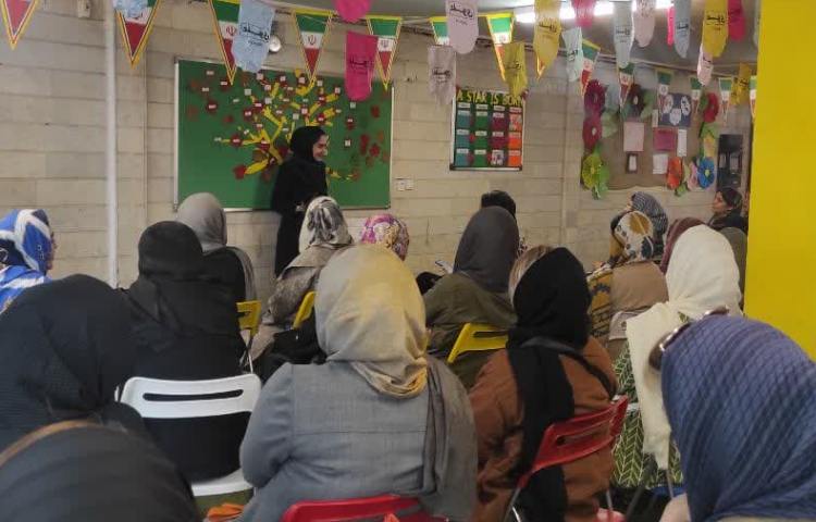 جلسه معارفه دبیران و دانش افزایی پایه هشتم 3