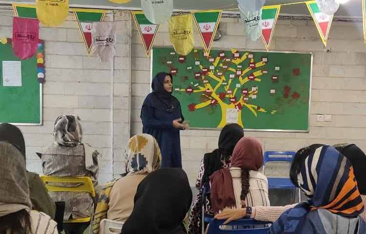 جلسه معارفه دبیران و دانش افزایی پایه هشتم 4