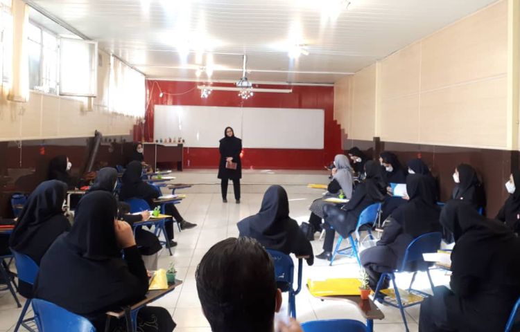 جلسه معارفه همکاران در سال تحصیلی 1401-1400 4