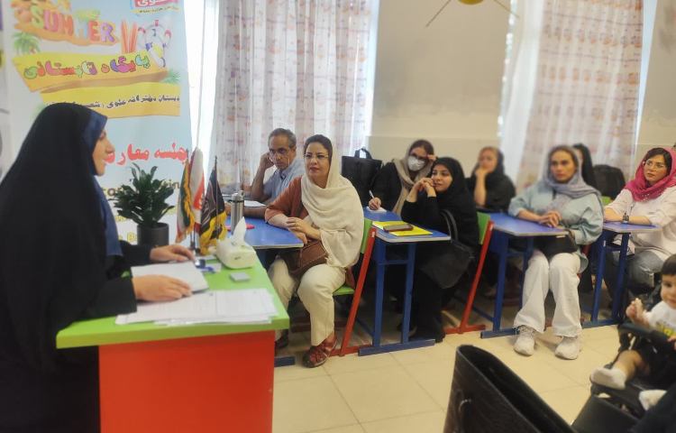 جلسه معارفه و توجیه پایگاه تابستانی 10