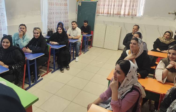 جلسه معارفه و توجیه پایگاه تابستانی 12