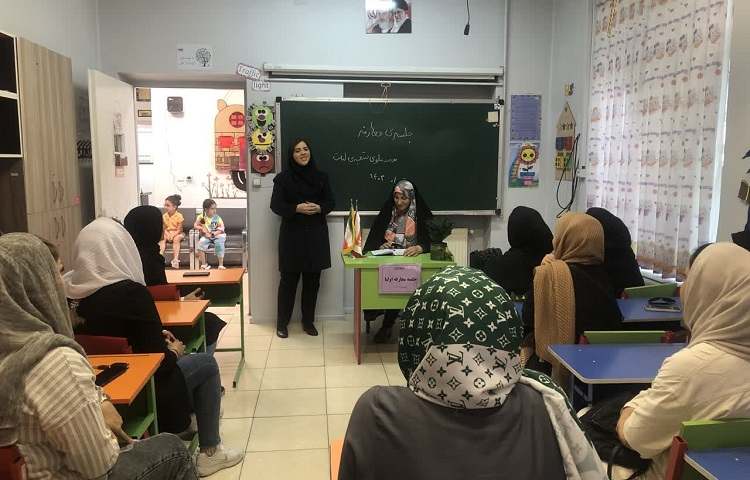 جلسه معارفه و توجیه پایگاه تابستانی 4