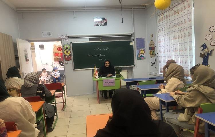 جلسه معارفه و توجیه پایگاه تابستانی 8