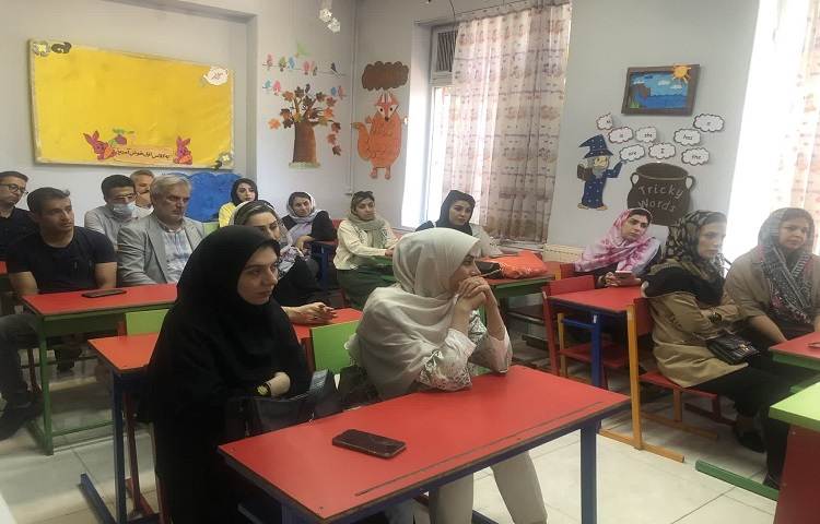 جلسه معارفه و توجیه پایگاه تابستانی 9