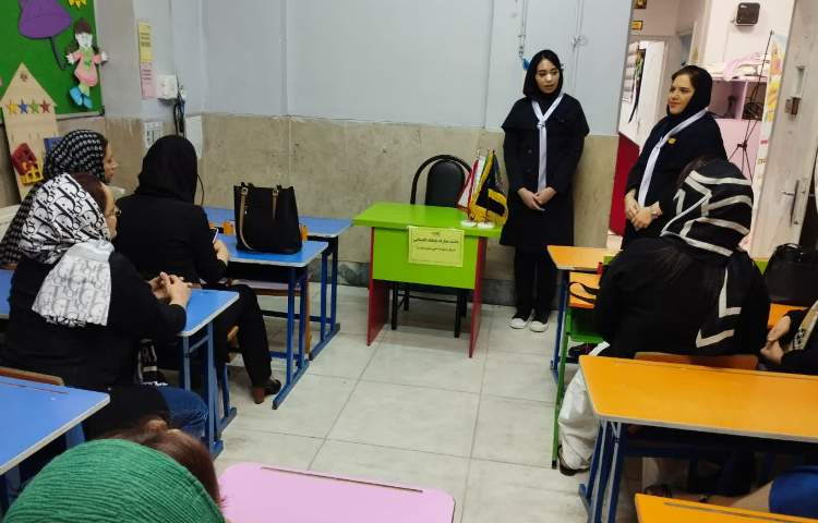 جلسه معارفه و توجیه پایگاه تابستان 1