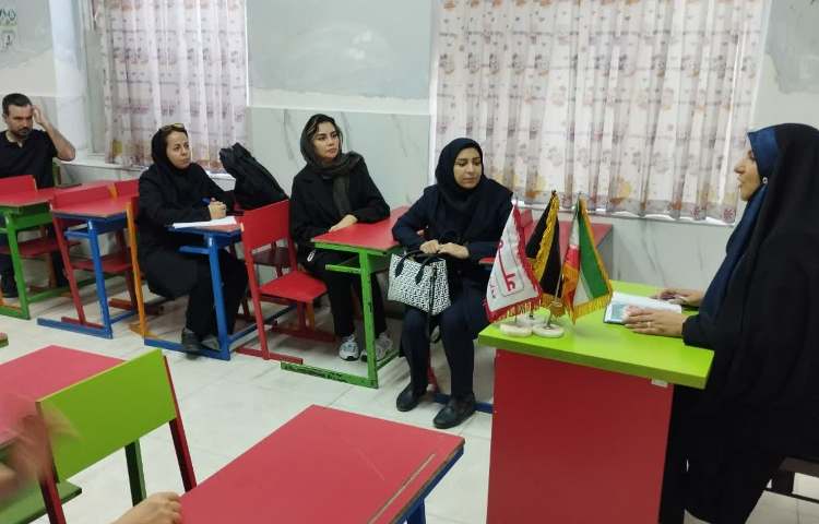 جلسه معارفه و توجیه پایگاه تابستان 13