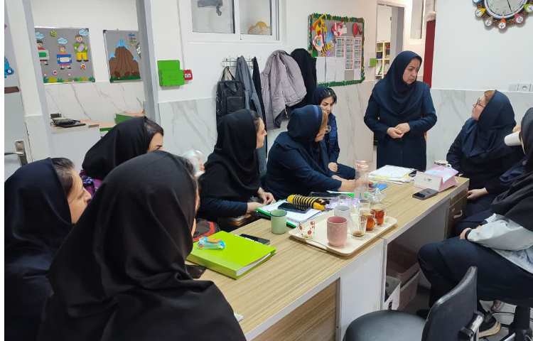 جلسه معاون آموزشی با دبیران 2