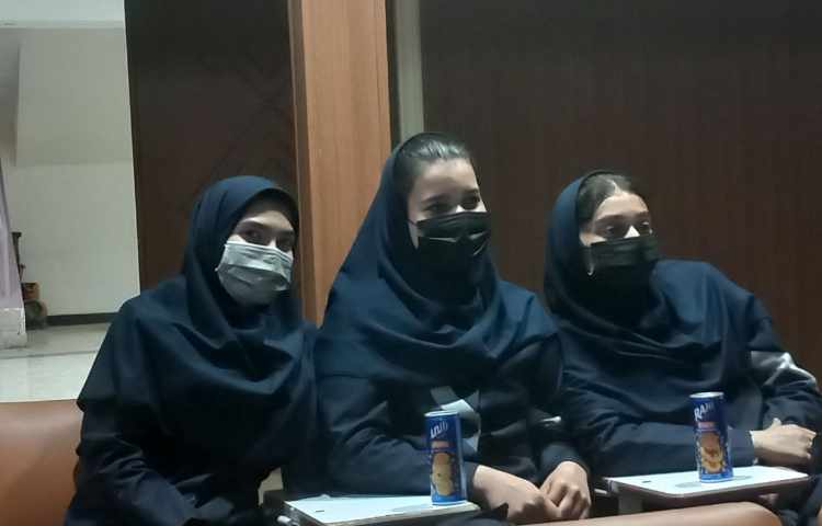 جلسه معاون آموزشی برای امتحانات نهایی سال نهم 4