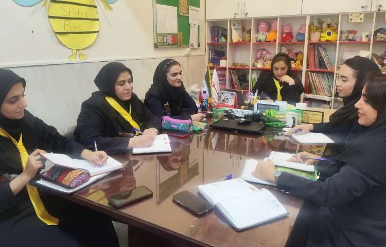 جلسه هماهنگی دپارتمان زبان