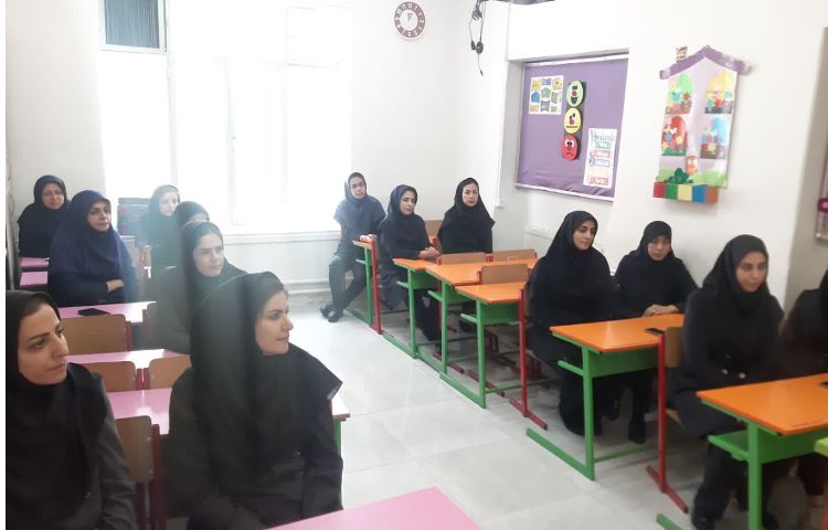 جلسه همکاران 4