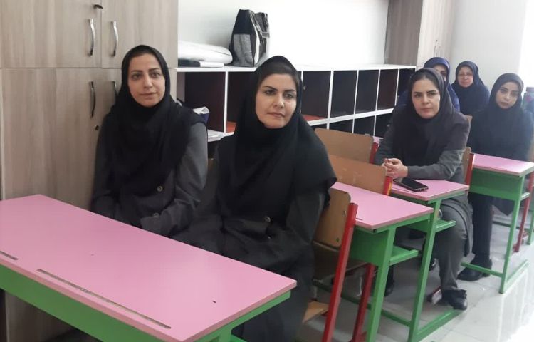 جلسه همکاران 5